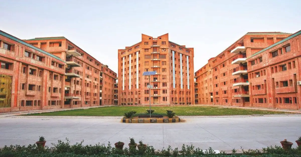 School of Medical Sciences & Research, Sharda Hospital Visual